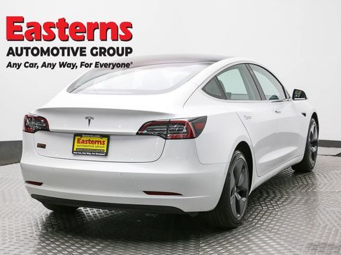 Used 2019 Tesla Model 3 Standard Range image 5