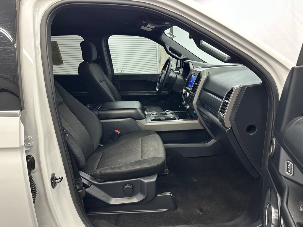 Used 2020 Ford Expedition XLT AWD/4WD image 13