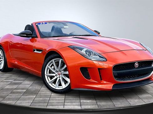 Used 2015 Jaguar F-TYPE Convertible image 12