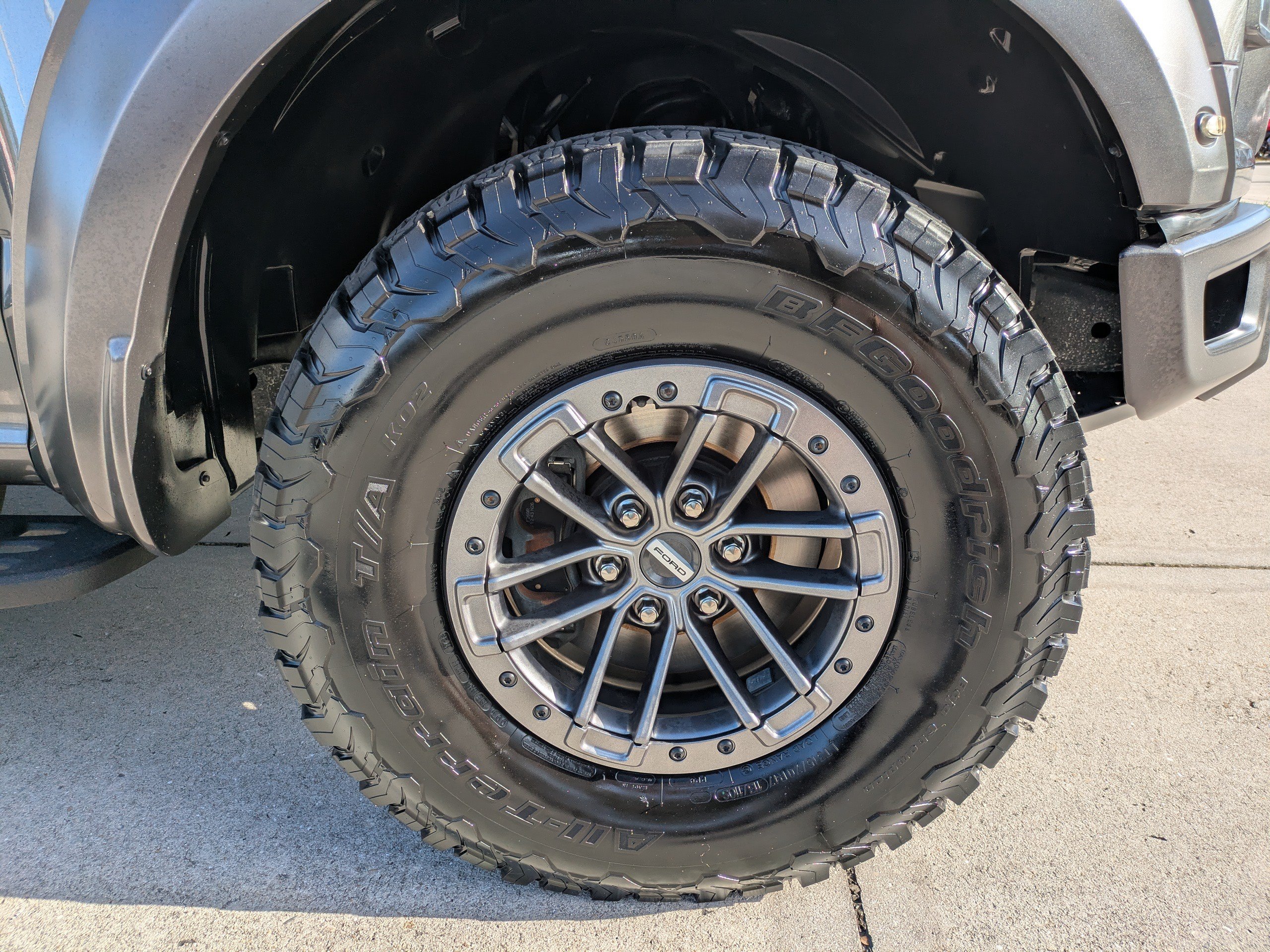Used 2019 Ford F150 Raptor w/ Equipment Group 802A Luxury AWD/4WD image 11