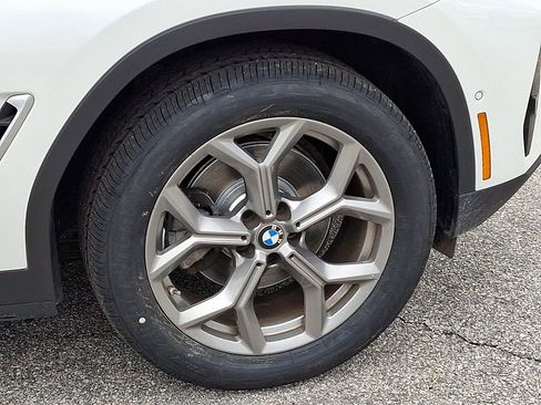 Used 2023 BMW X4 xDrive30i image 8