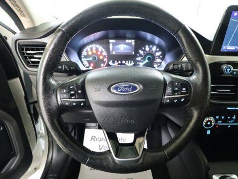 Used 2020 Ford Escape SEL image 20