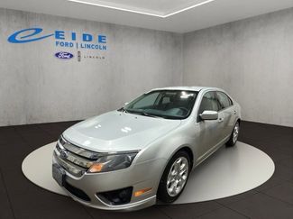 Used 2011 Ford Fusion SE video 2