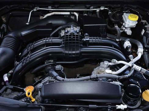 Used 2019 Subaru Impreza 2.0i w/ Eyesight image 30