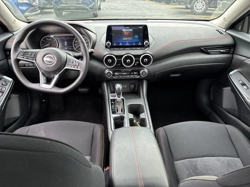 Certified 2025 Nissan Sentra SR FWD image 26