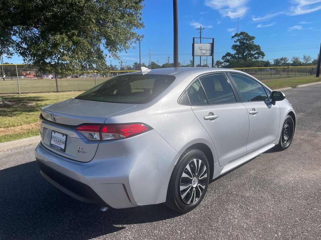 Used 2025 Toyota Corolla LE FWD image 7