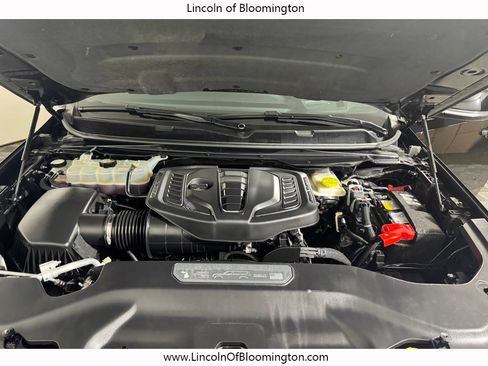Used 2023 Jeep Wagoneer Series III w/ Preferred Equipment Group AWD/4WD image 23