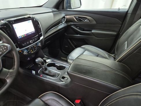 Used 2022 Chevrolet Traverse Premier AWD/4WD image 26