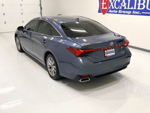 Used 2022 Toyota Avalon XLE w/ Moonroof Package image 12