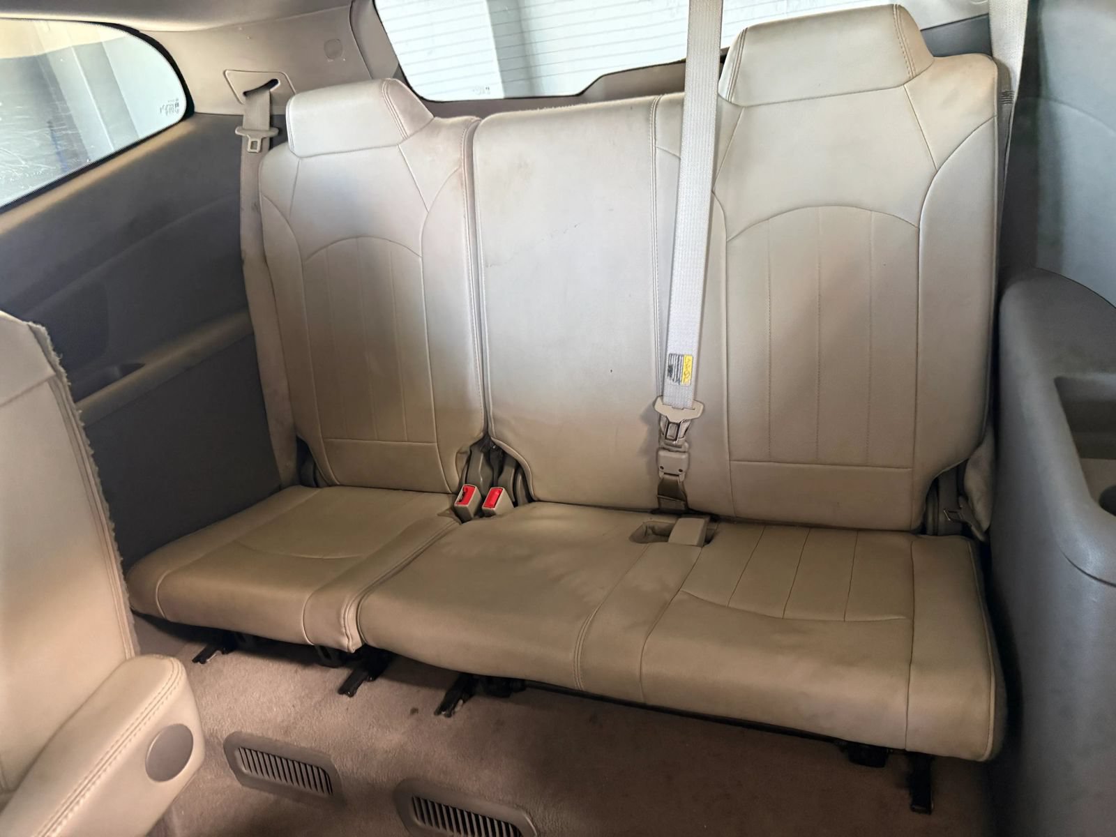 Used 2015 Chevrolet Traverse LTZ FWD image 9
