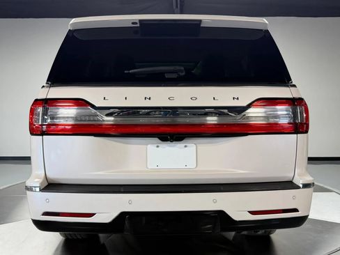 Used 2019 Lincoln Navigator L Reserve AWD/4WD image 5