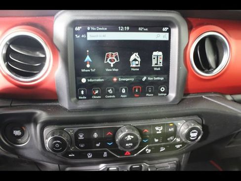 Used 2020 Jeep Wrangler Unlimited Rubicon AWD/4WD image 24