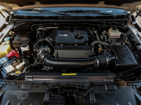 Used 2022 Nissan Frontier SV image 49