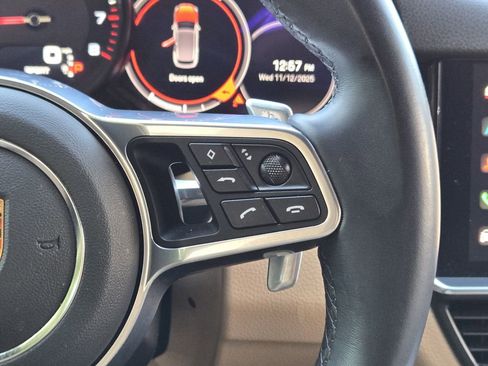 Used 2022 Porsche Cayenne image 35