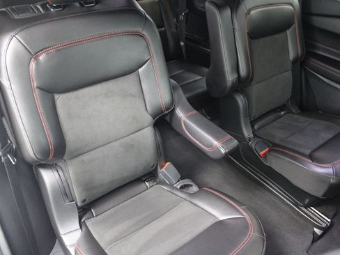 Used 2022 Ford Explorer ST-Line image 24