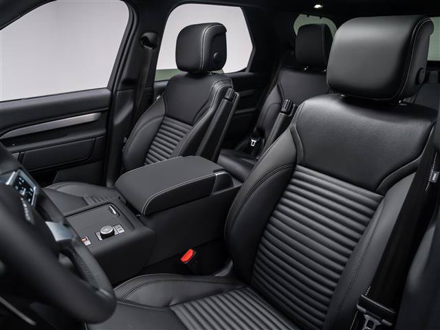 New 2026 Land Rover Discovery Dynamic SE AWD/4WD image 13