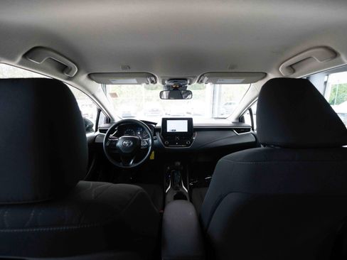Used 2024 Toyota Corolla LE image 19