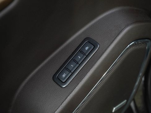 Used 2019 GMC Yukon XL Denali w/ Denali Ultimate Package AWD/4WD image 26