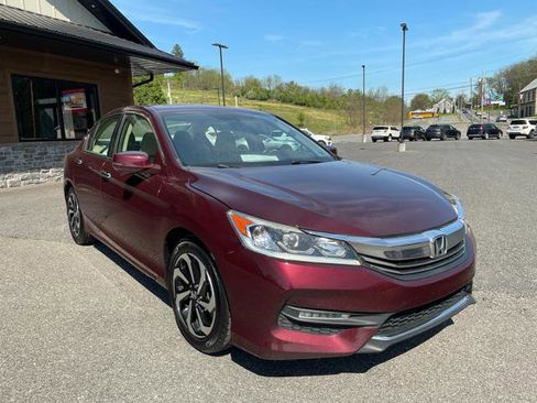 Used 2017 Honda Accord EX-L image 10