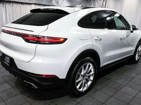 Used 2022 Porsche Cayenne Coupe image 6