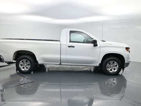 Used 2022 Chevrolet Silverado 1500 W/T RWD image 4