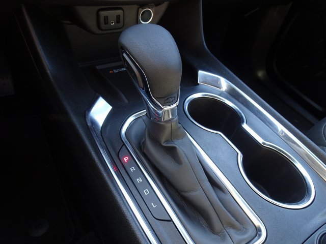 Used 2023 Chevrolet Traverse LT FWD image 19