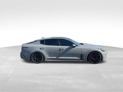Used 2021 Kia Stinger GT2 image 4