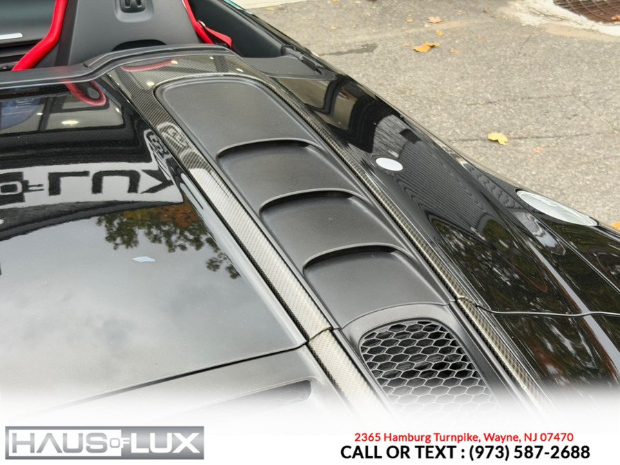 Used 2017 Audi R8 V10 w/ Carbon Exterior Package AWD/4WD image 27