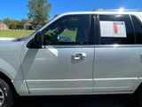Used 2016 Lincoln Navigator Select image 3