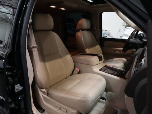 Used 2008 GMC Yukon XL Denali image 25