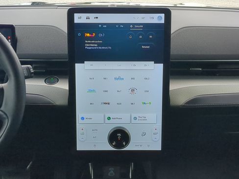 Used 2021 Ford Mustang Mach-E Select image 16