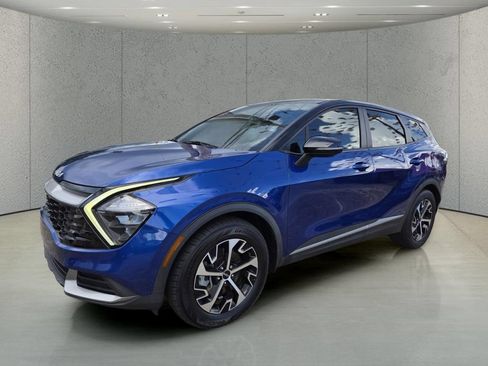 Used 2023 Kia Sportage EX FWD image 1