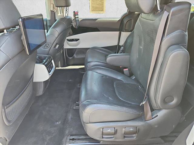 Used 2022 Kia Carnival SX Prestige FWD image 28