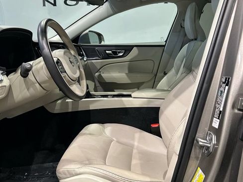 Used 2020 Volvo V60 T5 Cross Country w/ Protection Package Premier AWD/4WD image 11