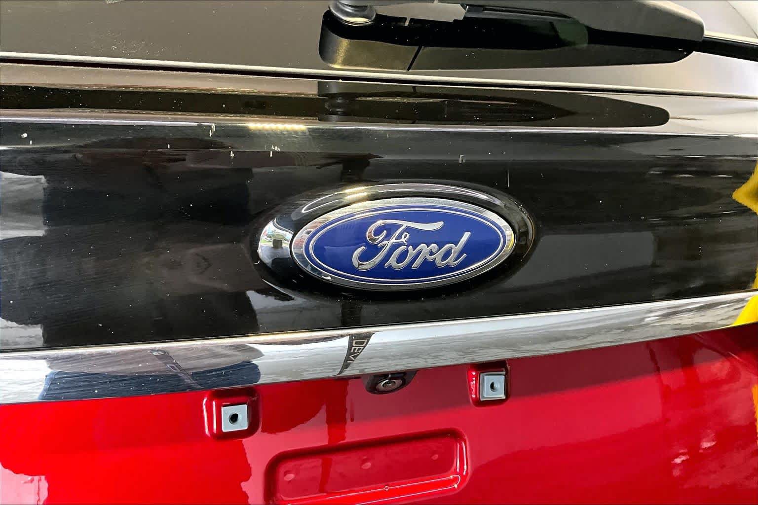 Used 2019 Ford Edge SEL w/ Equipment Group 201A AWD/4WD image 33