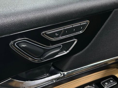 Used 2020 Lincoln Corsair Reserve image 18