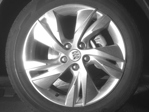Used 2025 Buick Encore GX Preferred AWD/4WD image 16