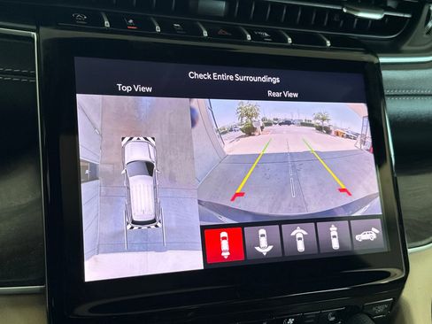 New 2025 Jeep Grand Cherokee L Limited w/ Luxury Tech Group II image 21