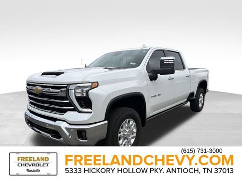 Used 2024 Chevrolet Silverado 2500 LTZ w/ LTZ Premium Package image 7