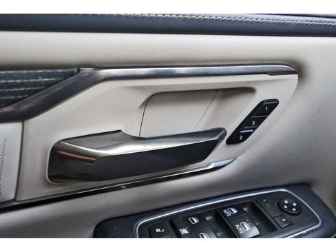 Used 2019 RAM 1500 Limited w/ Advanced Safety Group AWD/4WD image 15