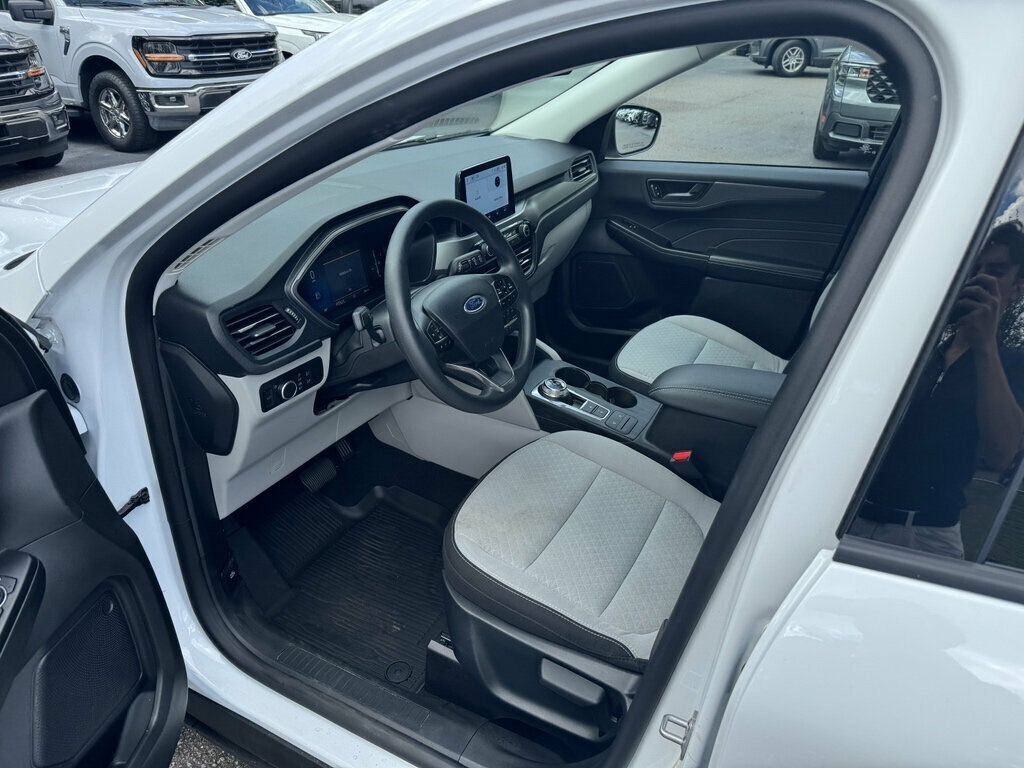 Used 2026 Ford Escape Active FWD image 3