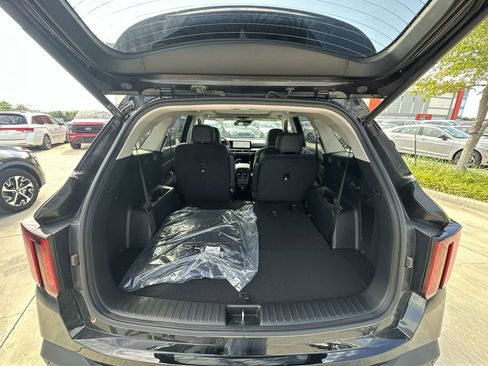 New 2025 Kia Sorento SX image 22