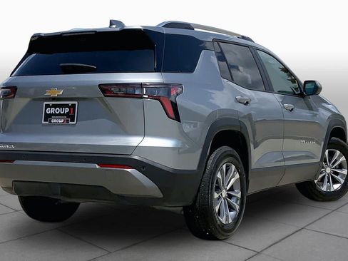 Used 2025 Chevrolet Equinox LT w/ Convenience Package II FWD image 13