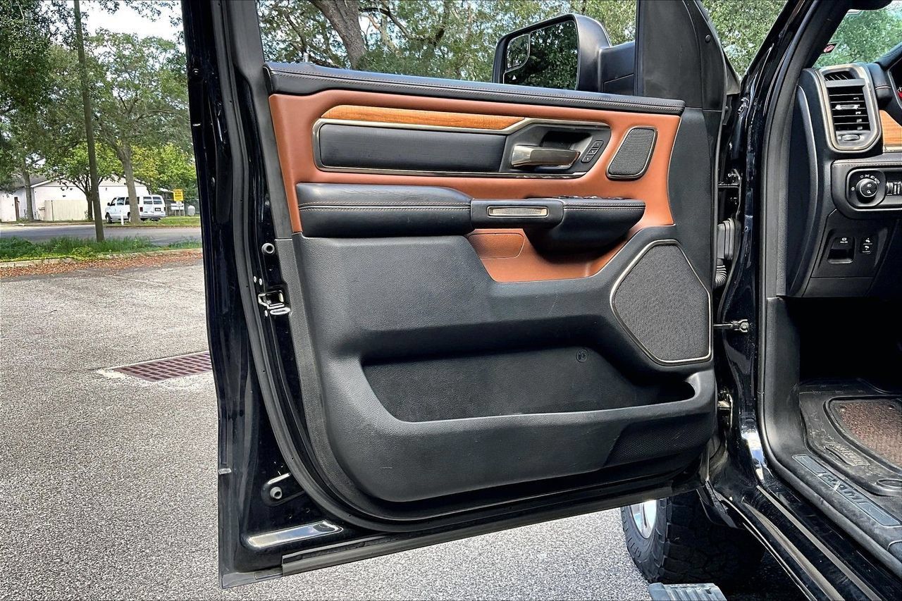 Used 2020 RAM 1500 Limited AWD/4WD image 17