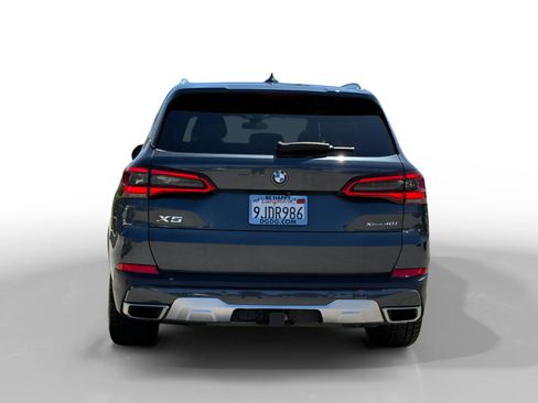 Used 2019 BMW X5 xDrive40i w/ Convenience Package AWD/4WD image 4