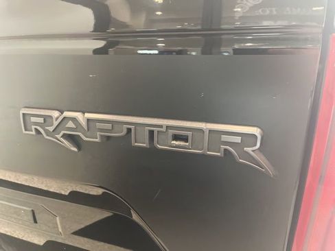 Used 2018 Ford F150 Raptor w/ Equipment Group 802A Luxury image 6