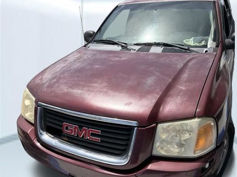 Used 2005 GMC Envoy XL SLE w/ Sle Preferred Equipment Group RWD image 2