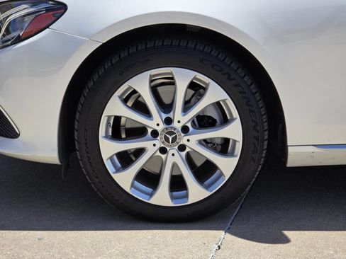 Used 2019 Mercedes-Benz E 300 image 9