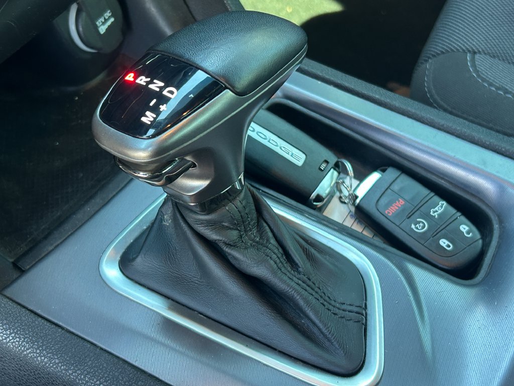 Used 2020 Dodge Charger SXT AWD/4WD image 15