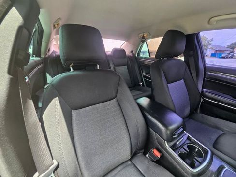Used 2019 Chrysler 300 Touring w/ Sport Appearance Package RWD image 63